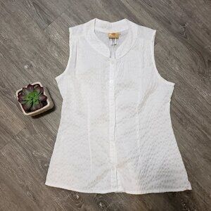 Yessica Basulto * White Sleeveless Popover Top M